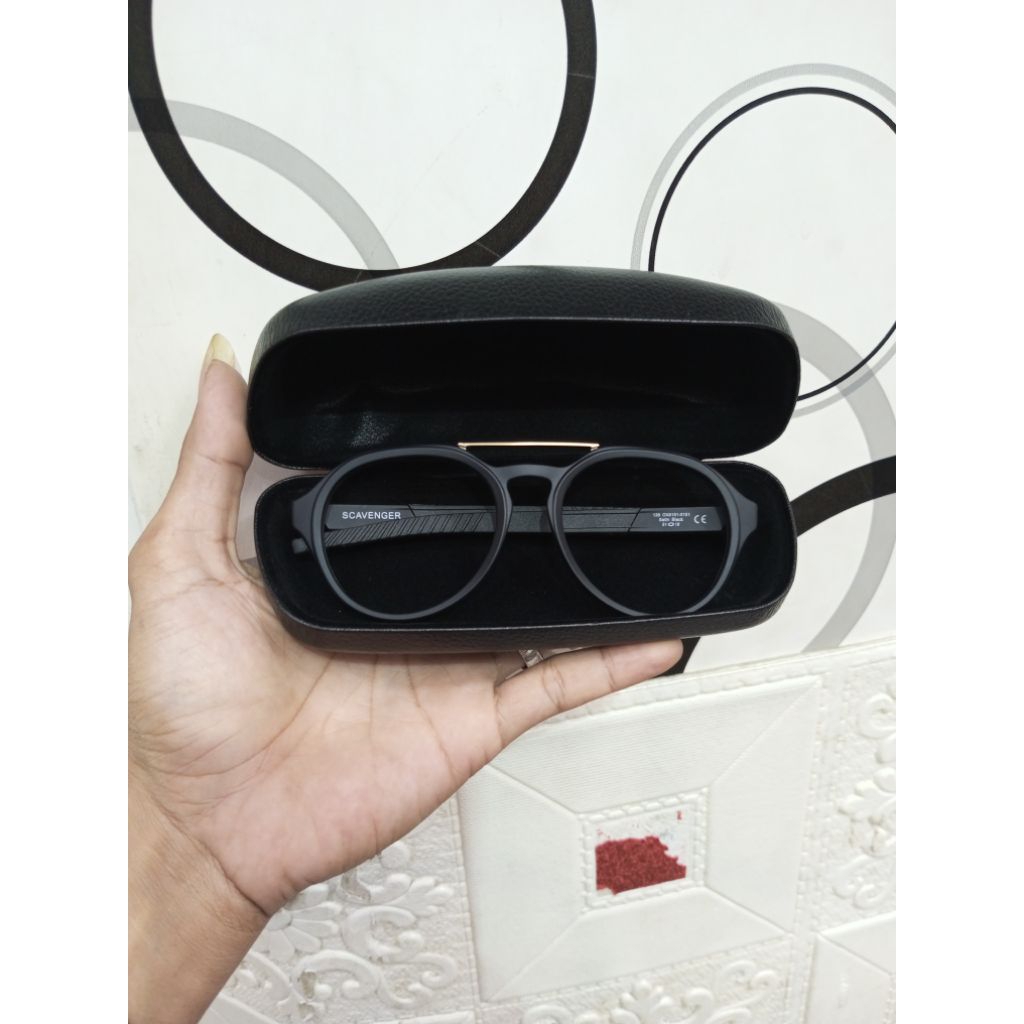 kacamata second original Oakley warna Hitam doff model terkini