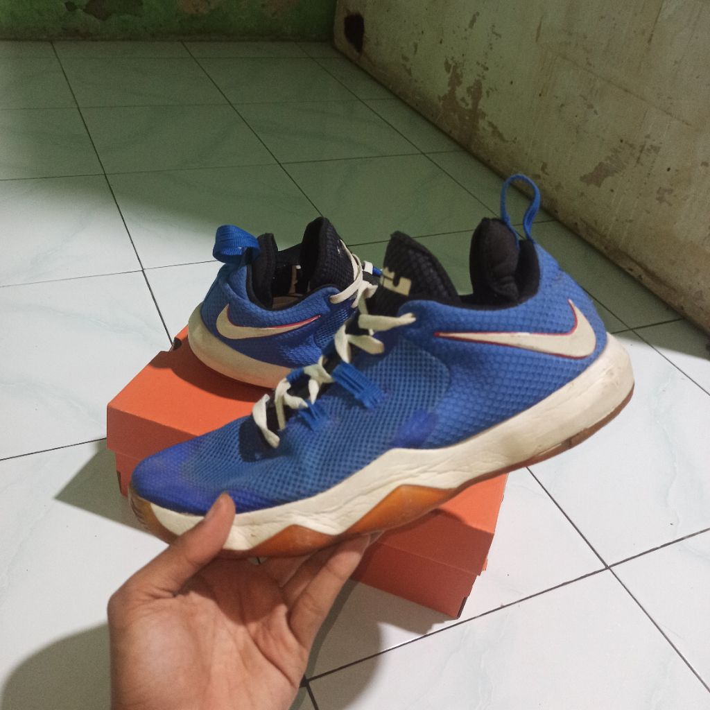 sepatu second basket lebron ambasador 10 size 44