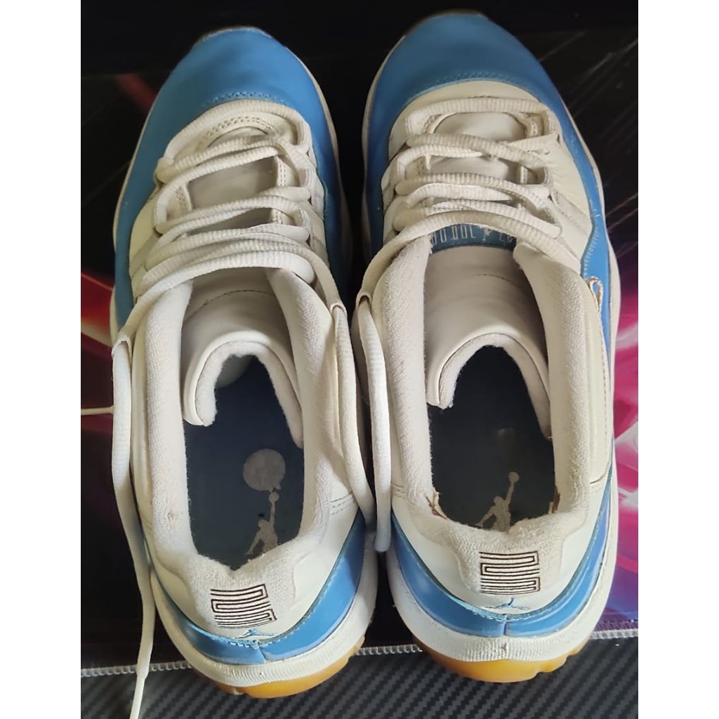 Sepatu air Jordan 11 low