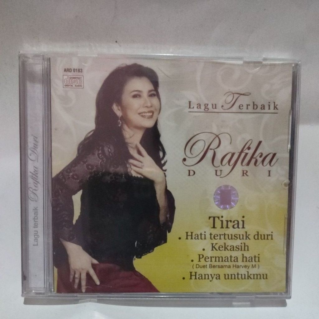 CD LAGU TERBAIK RAFIKA DURI