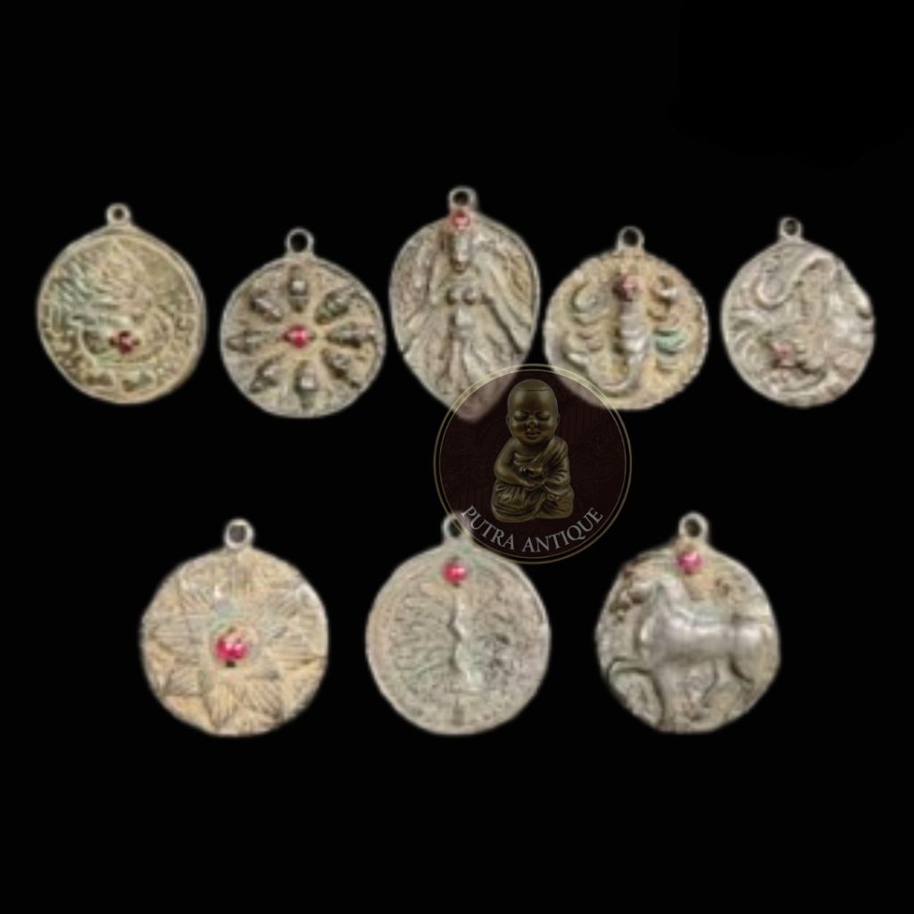 Paket Hemat Liontin Majapahit 1 Paket isi 8 Pcs Liontin