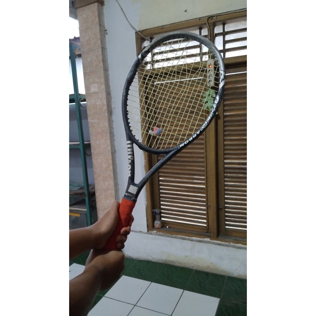 WILSON HYPER HAMMER 7.5 RAKET TENNIS SECOND