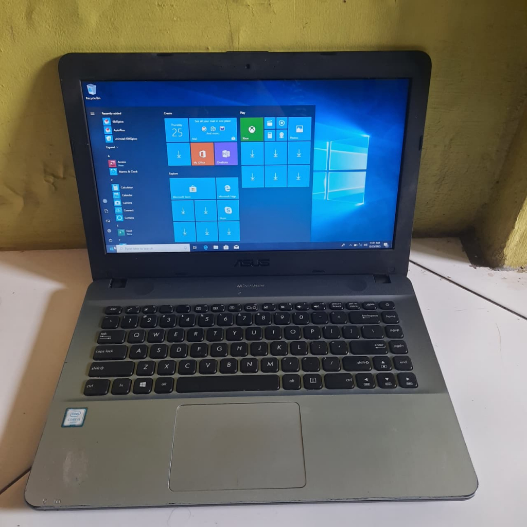 Laptop ASUS X441U Intel Core i3 Gen 6 RAM 4GB SSD 128GB SECOND (2116)