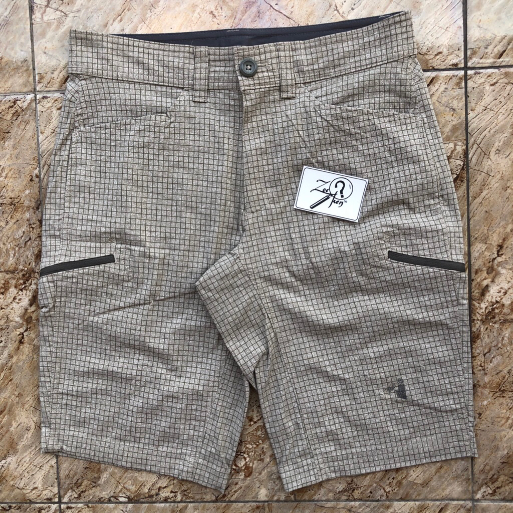 CELANA PENDEK CARGO EDDIE BAUER UTILITY KOTAK