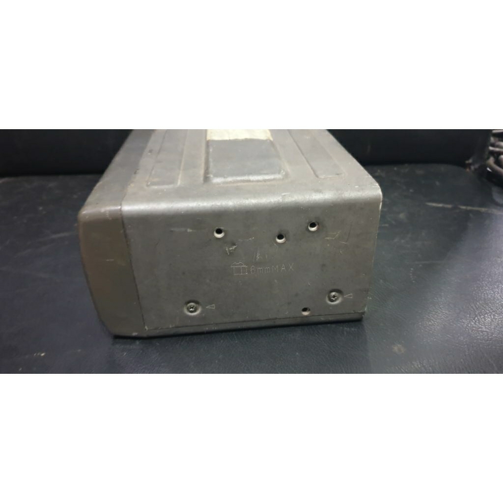 CD changer Audio mobil jadul Pioneer CDXP1210 kondisi tidak nyala