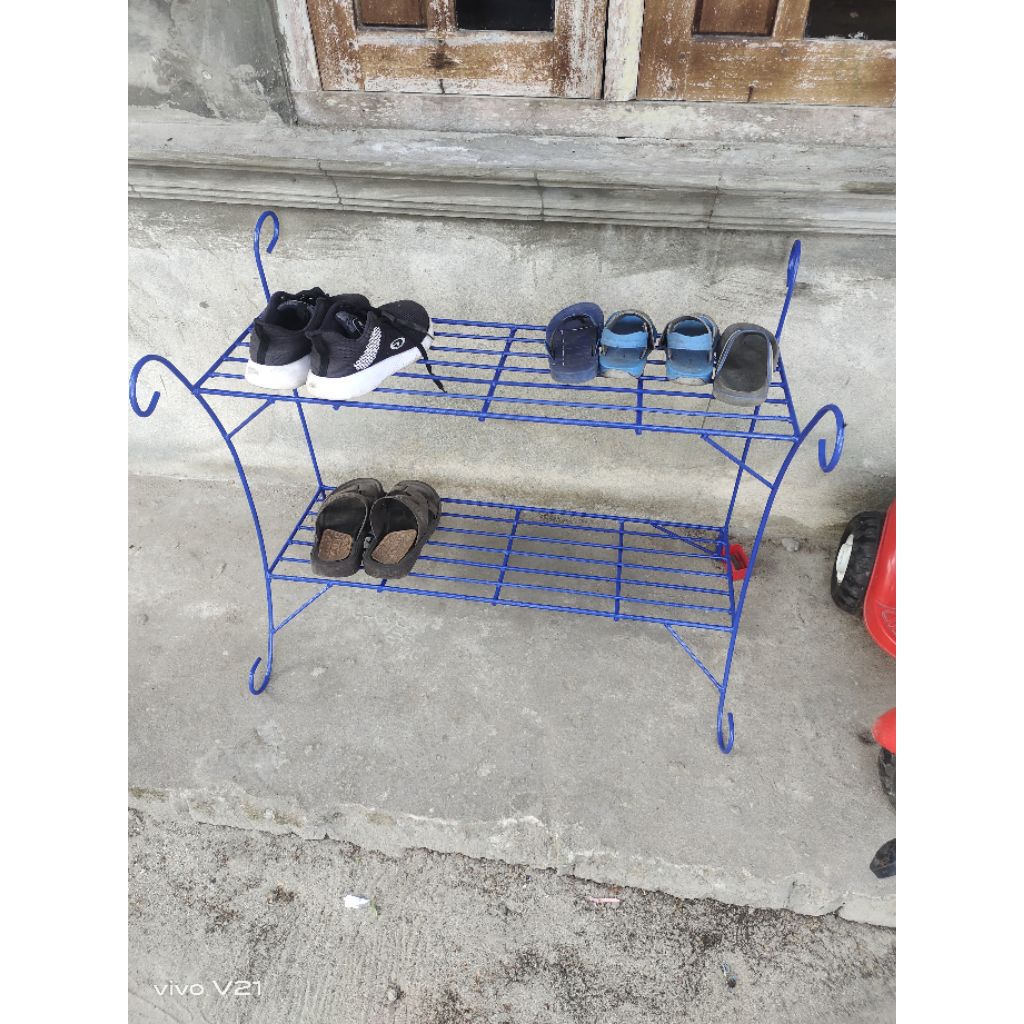 Rak sepatu terkuat