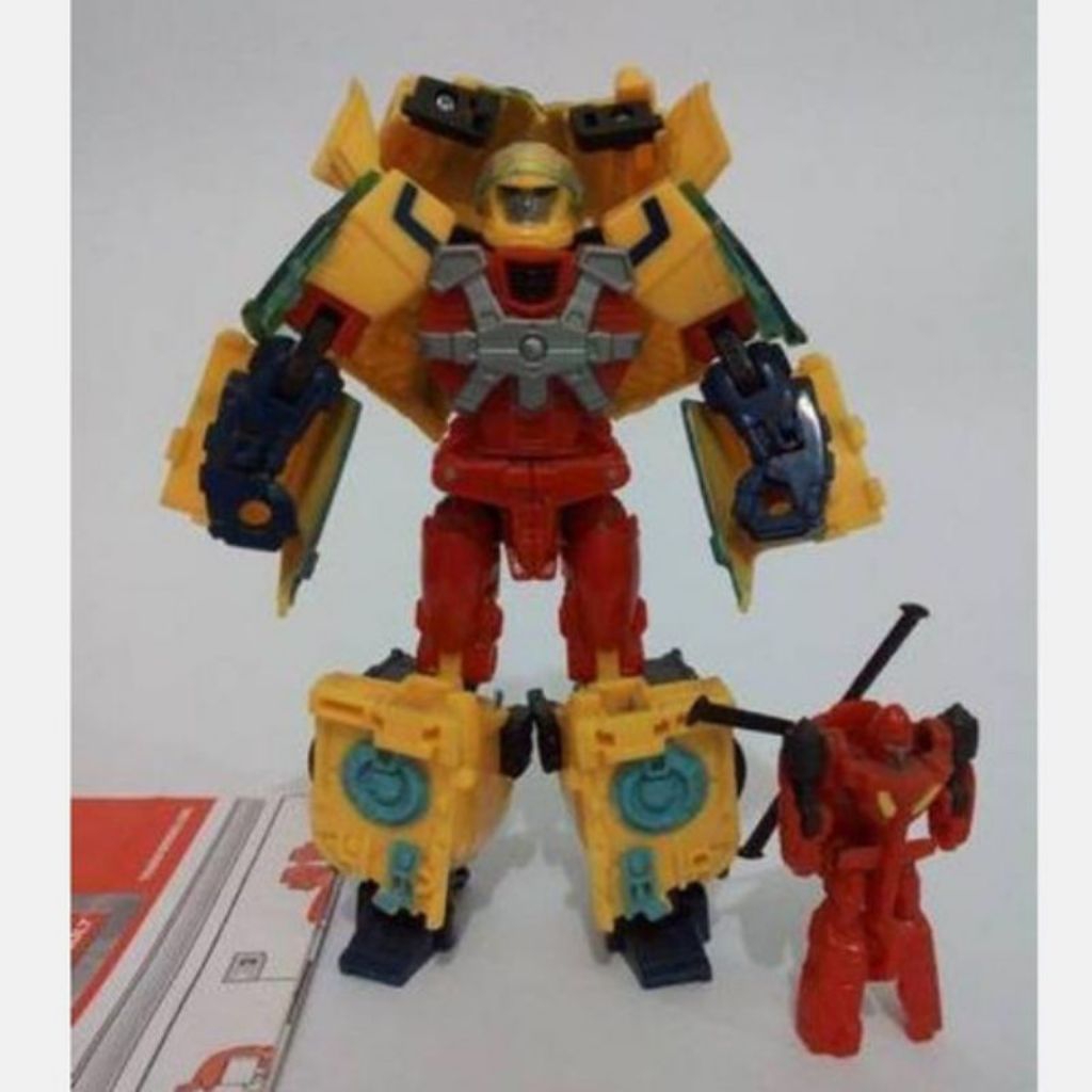 transformers universe hot shot