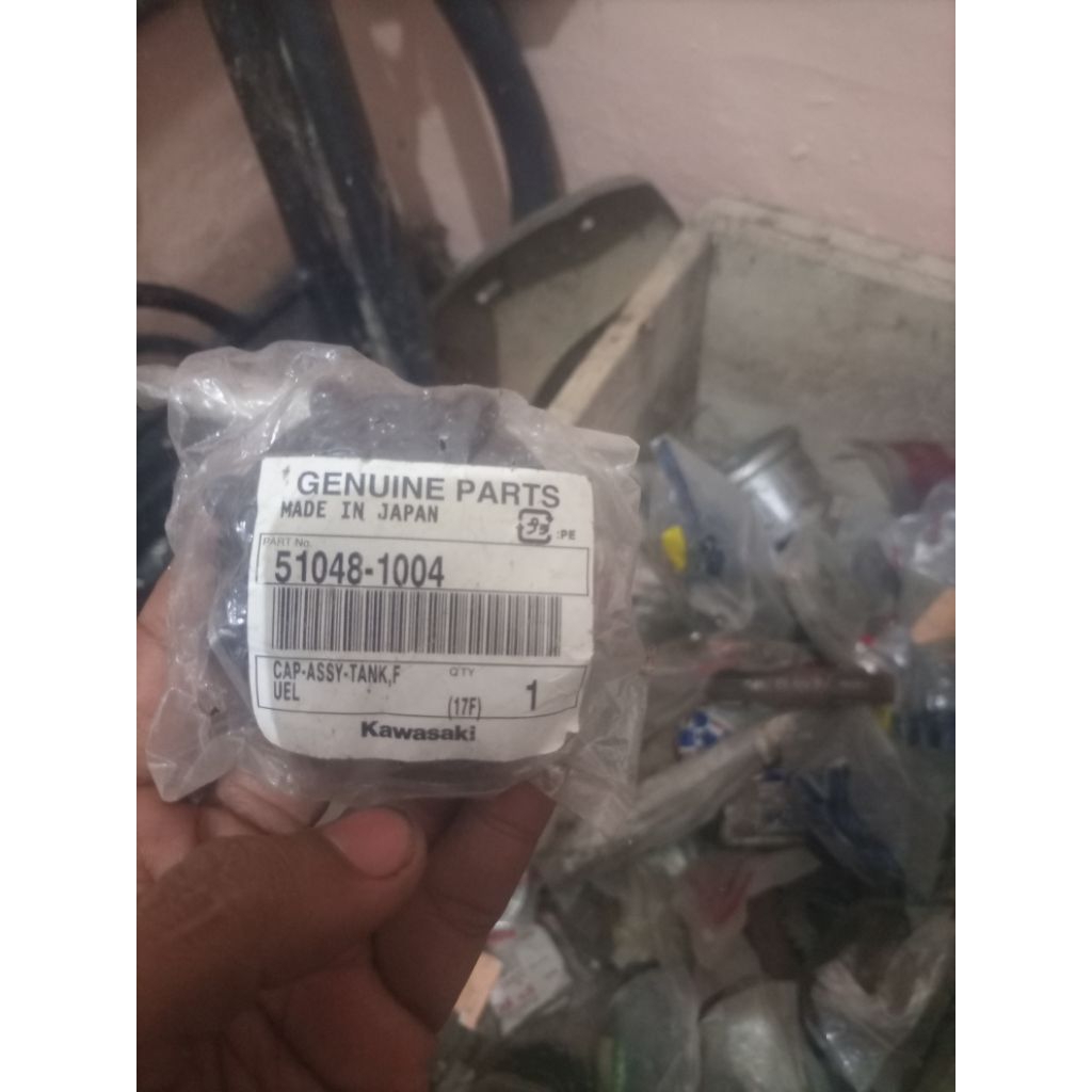 tutup tangki gastank cap cup cover tangki Kawasaki Binter ke125 ke 125