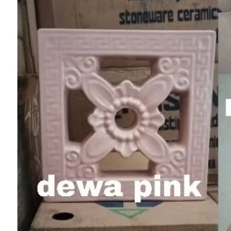 Roster Lubang Angin Keramik Trisensa 20x20 Cm