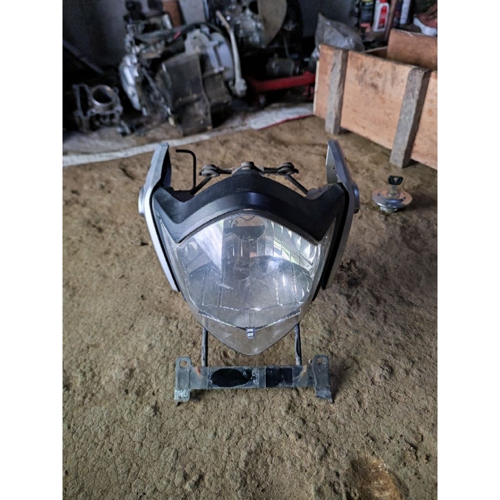 HEADLAMP vixion old komplit original copotan
