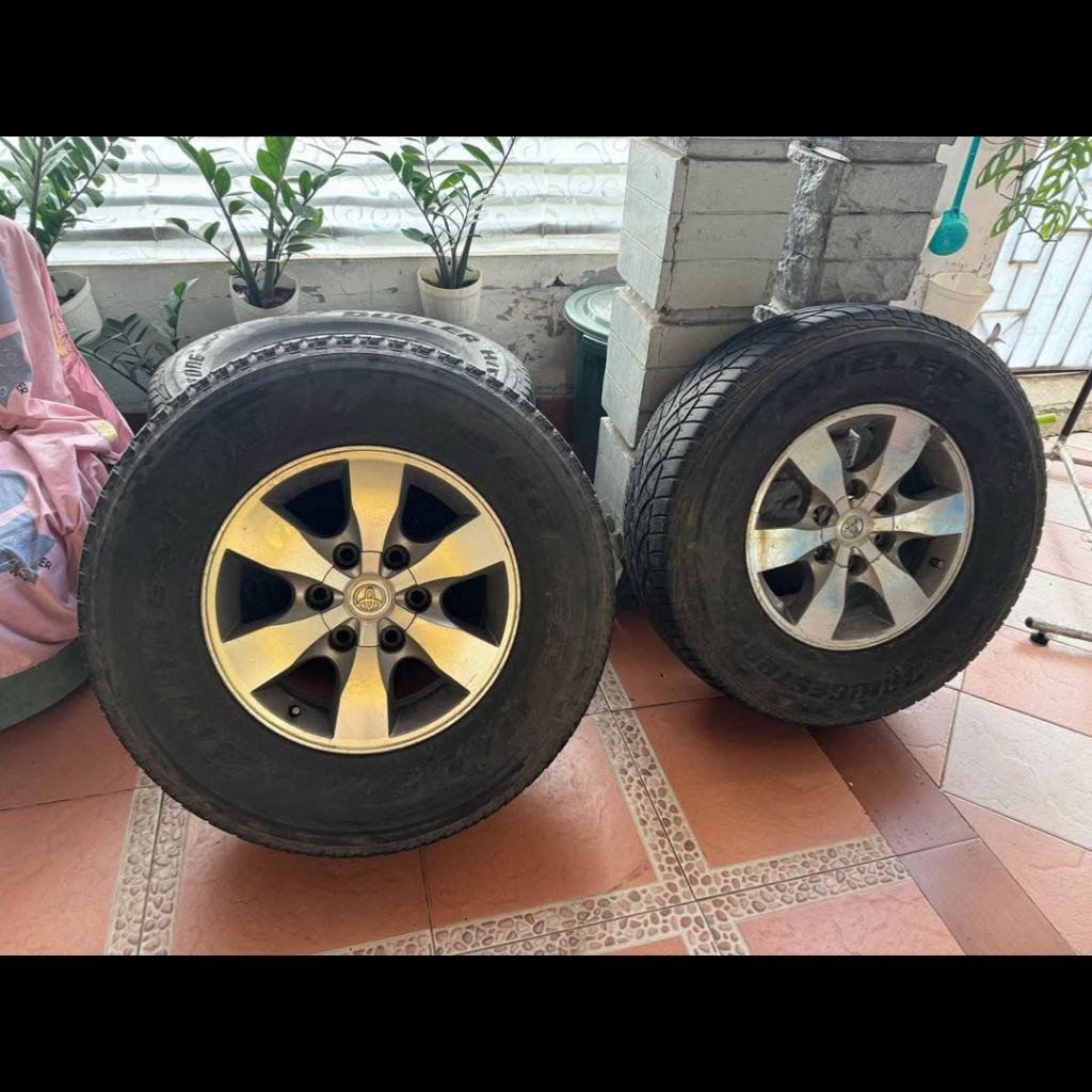 Original Velg & Ban Fortuner / Velg Bawaan Mobil