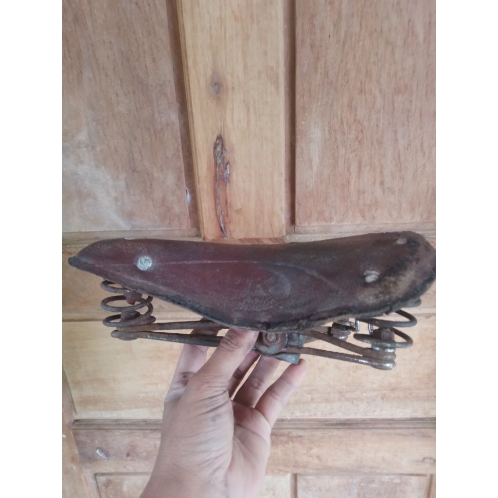 Sadel sepeda onthel Dames