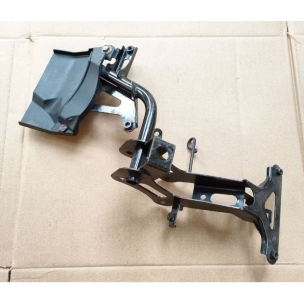 Dudukan Ecu Vario New 150 (Sean pisah) original copotan