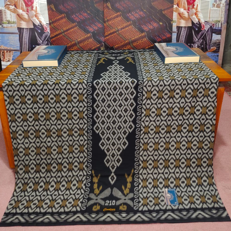 Sarung Cendana Goyor Adem Lembut Motif Kawung