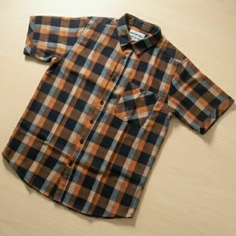 Kemeja Flanel Laki-Laki Motif Kotak-Kotak Coklat Garis 2