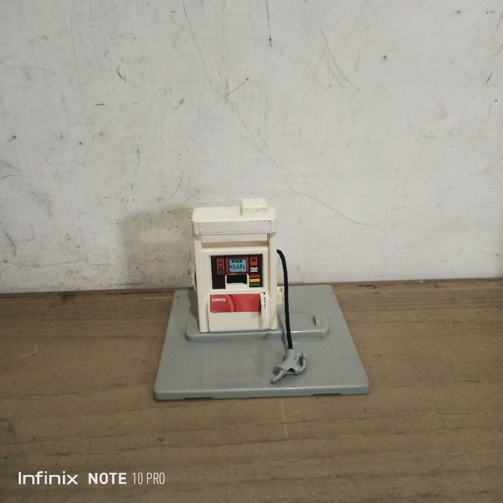 Diorama pom bensin
