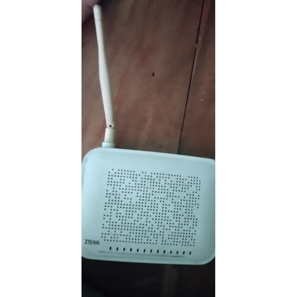 Zte f660 gpon ont + adaptor