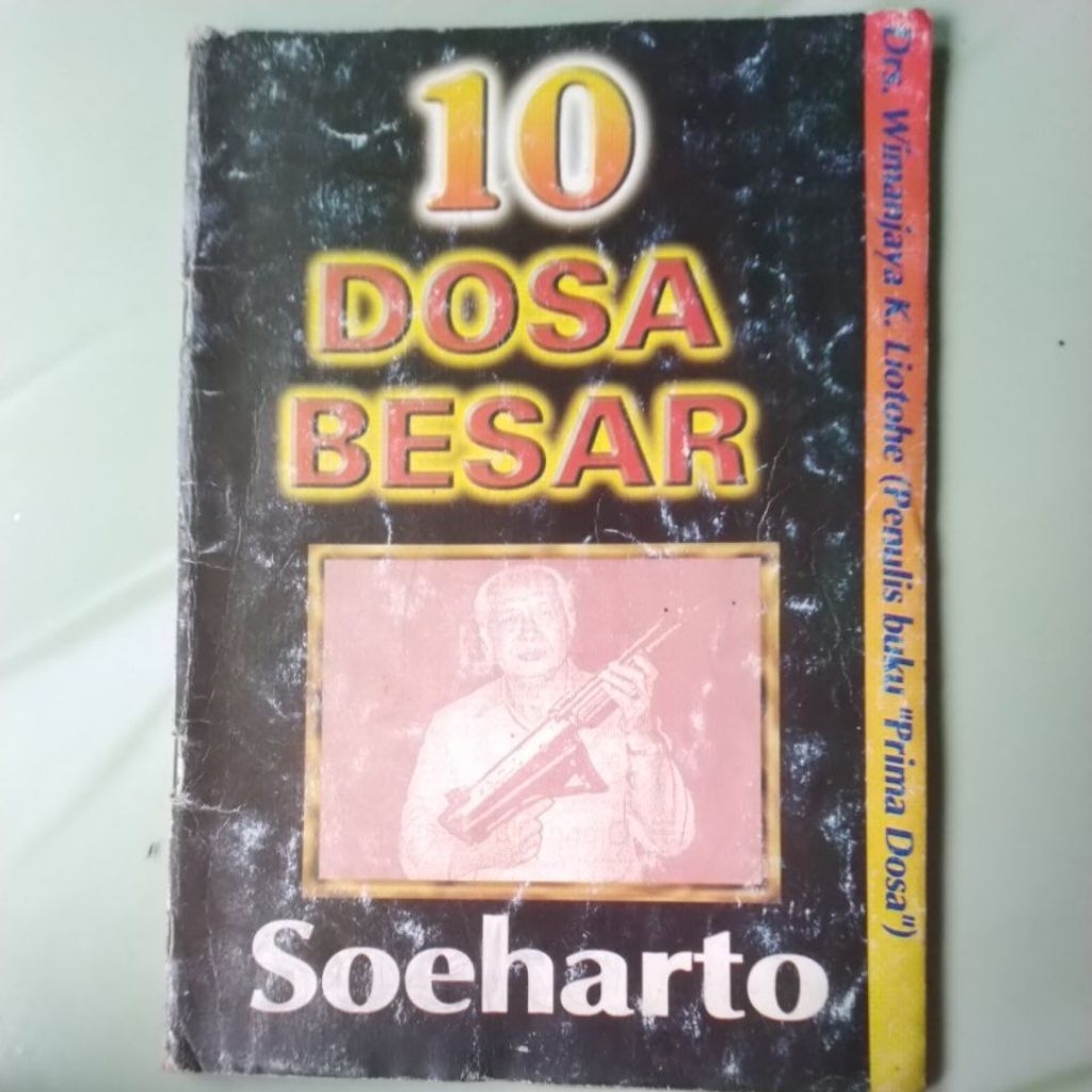 Buku 10 Dosa Besar - Soeharto