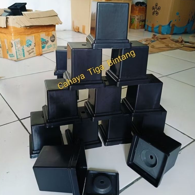 W4 HITAM / Tatakan Piala/ Dudukan Piala/ SparePart Piala/ Trophy W4/Kaki Piala/ Alas Kotak Piala W4