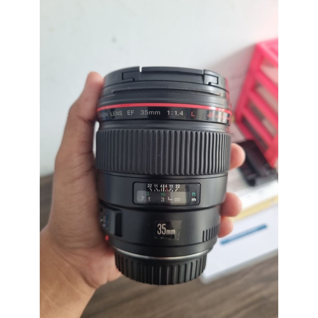 lensa canon 35mm L F1.4