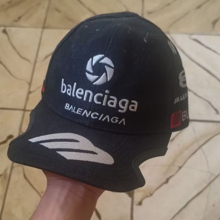 Topi Branded Pria Balenciaga