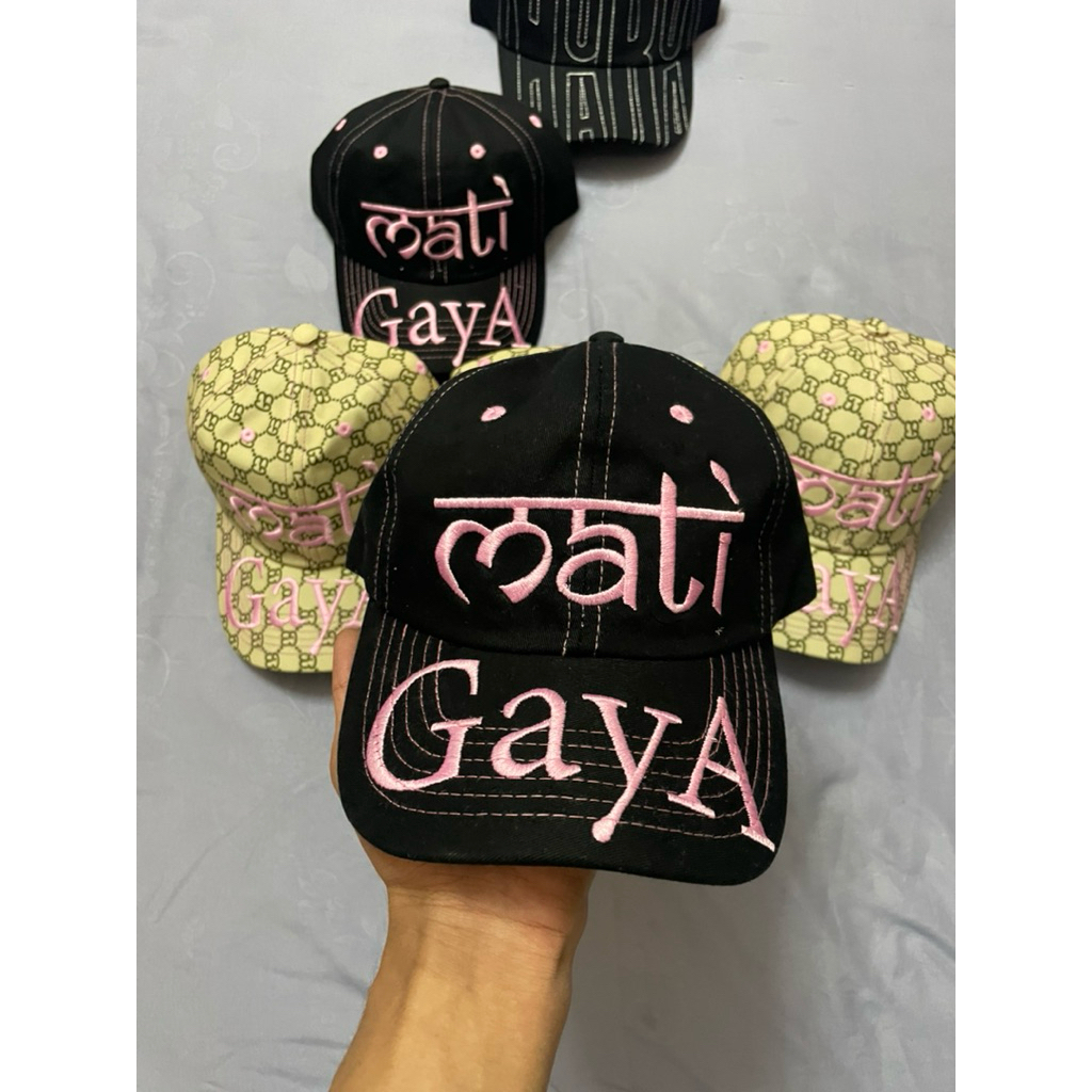 Topi mati GayA original by azerthecreator