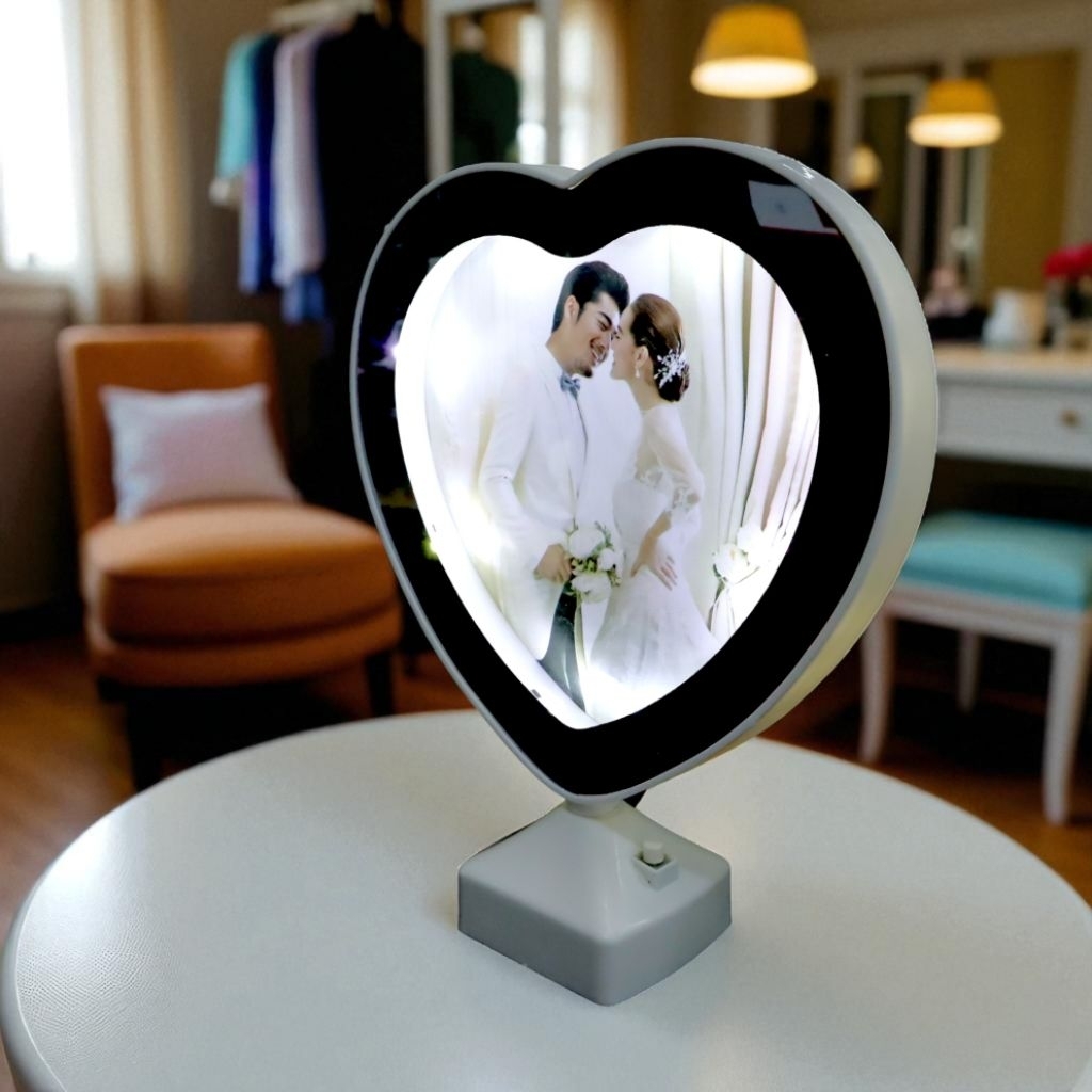Cermin Make Up Heart Shaped Magic Mirror Table LED - 7CHZMAWH