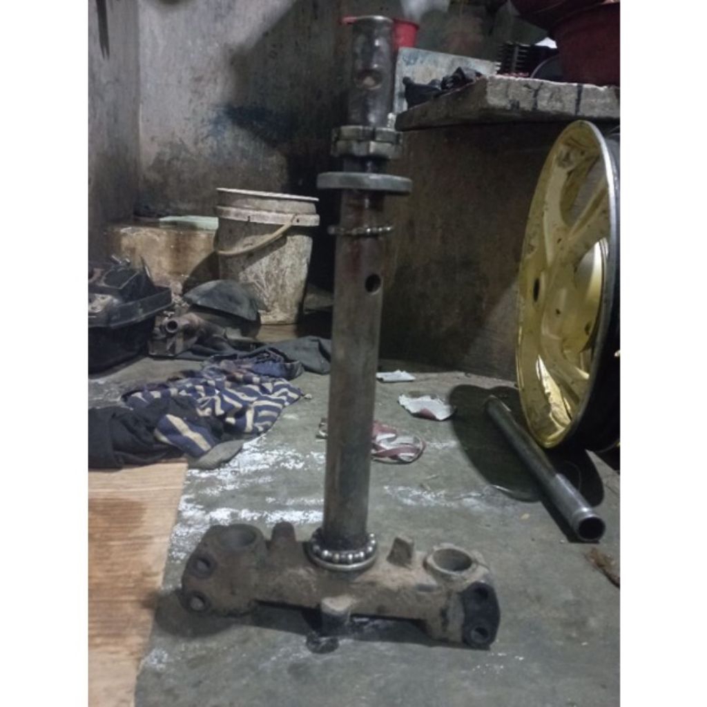 segitiga Mio sporty/ soul karbu / Fino karbu original