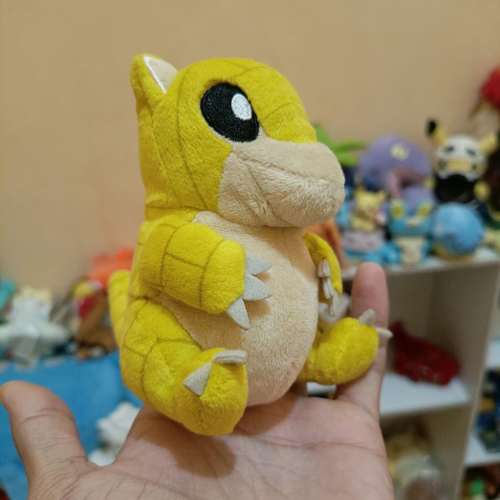 Boneka Pokemon Fit Sandshrew / Pokefit Plush Shandshrew Sitting Cutties