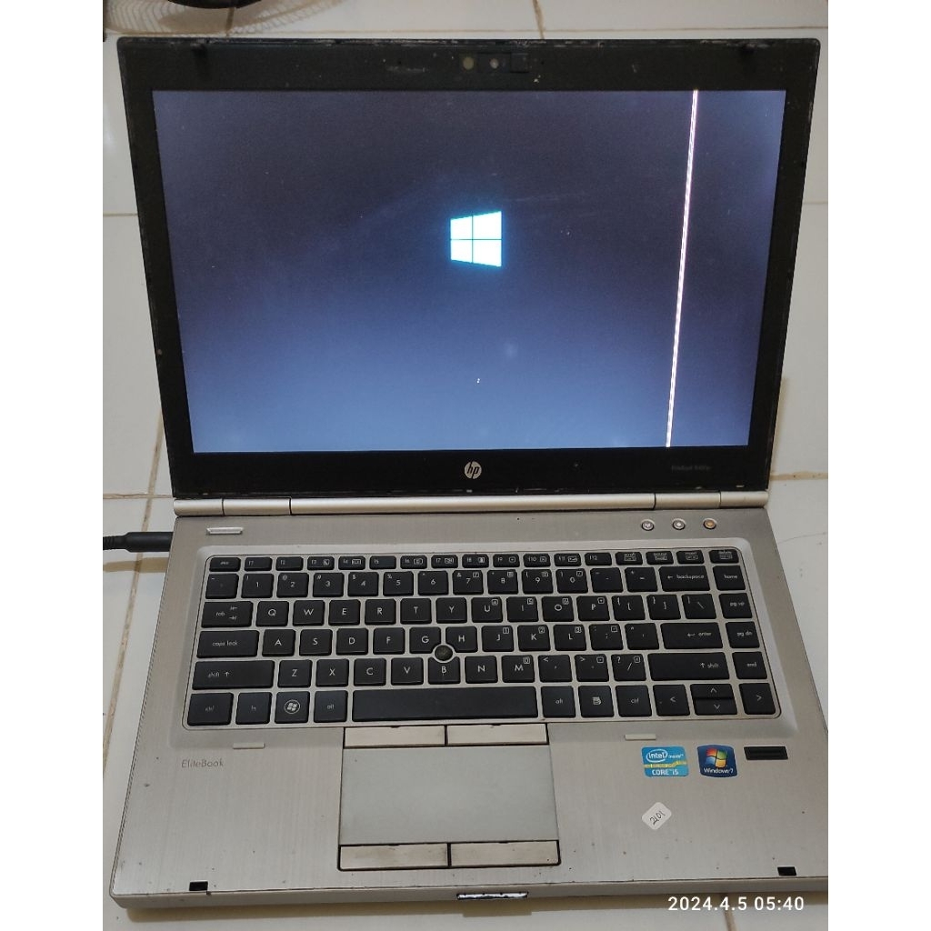 Laptop HP Elitebook 8460p minus