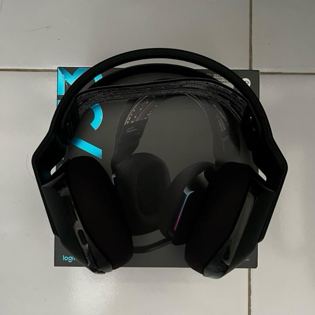 Logitech G733 LIGHTSPEED Wireless Bekas