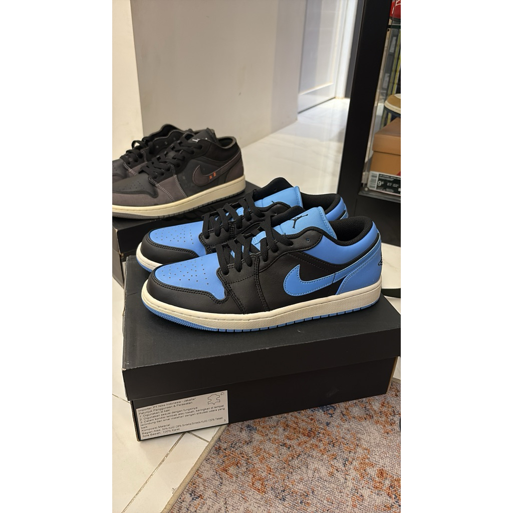 Jordan 1 Low Univ Blue Black