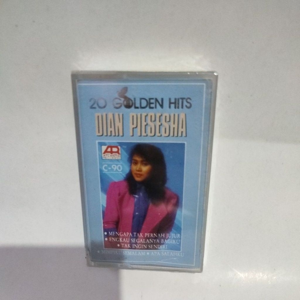 KASET 20 GOLDEN HITS DIAN PiESESHA
