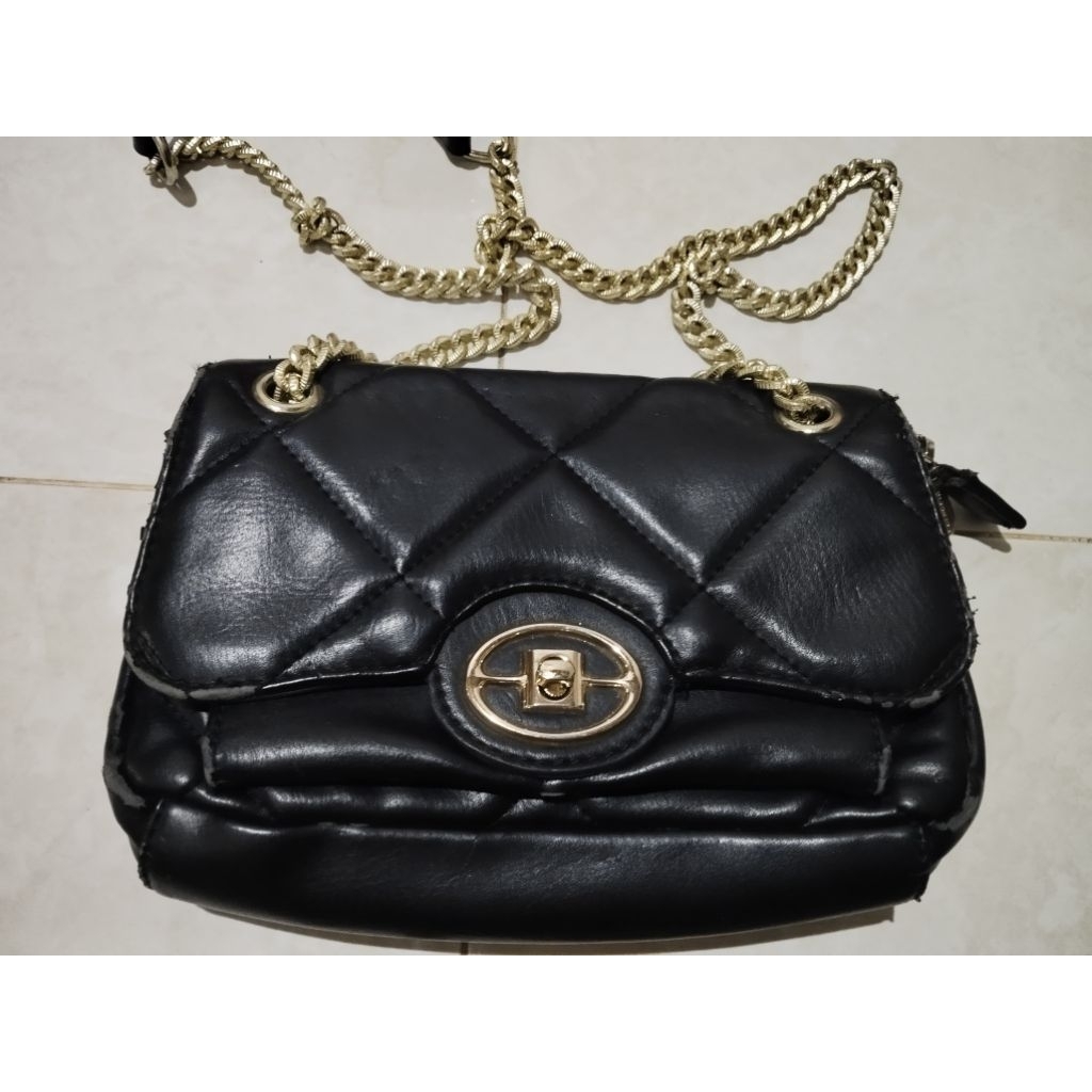 Prelove tas slempang elizabeth warna hitam