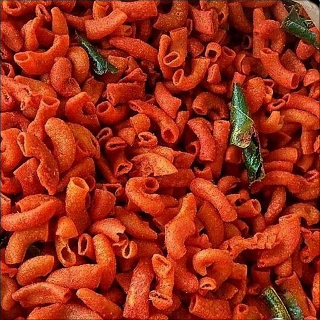 MACARONI PEDAS Daun jeruk 50 gr