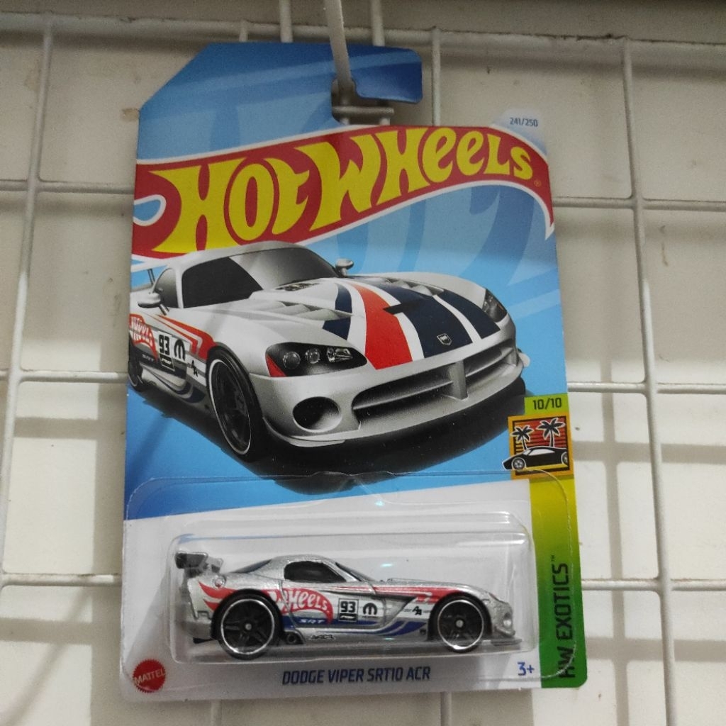 hot wheels dodge viper srt10 acr