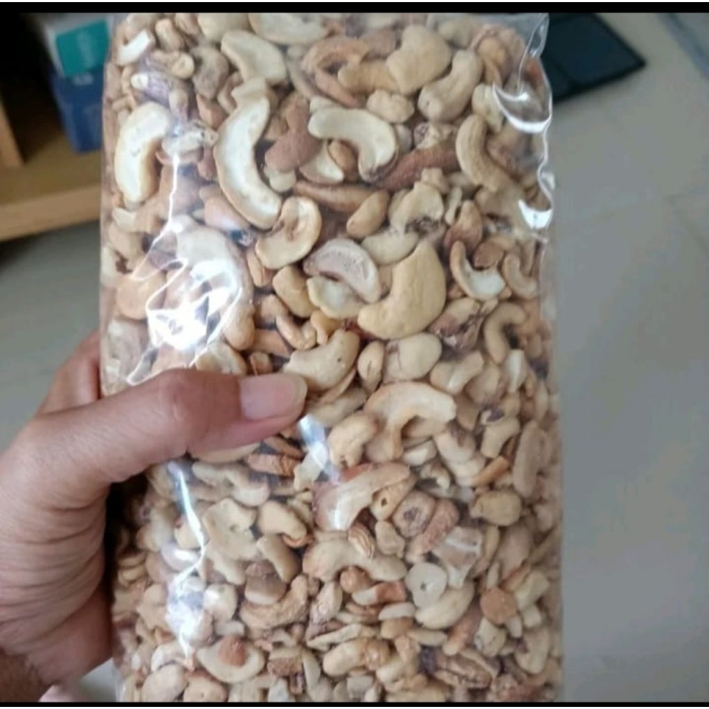 Kacang Mede Patahan Mentah 1kg