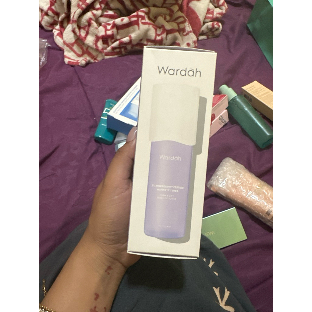 wardah essence toner