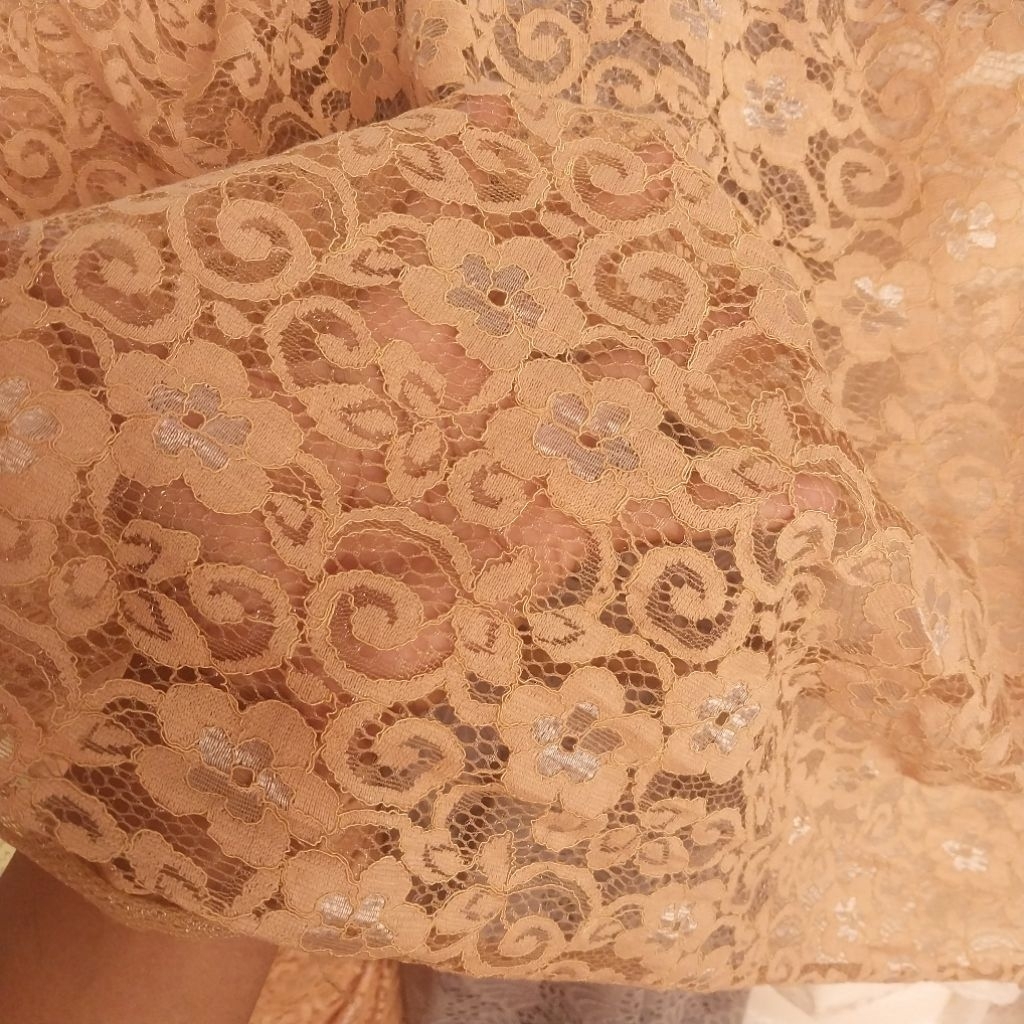 KAIN/BAHAN BRUKAT KATUN LACE/ANTIK/BRUKAT KEBAYA