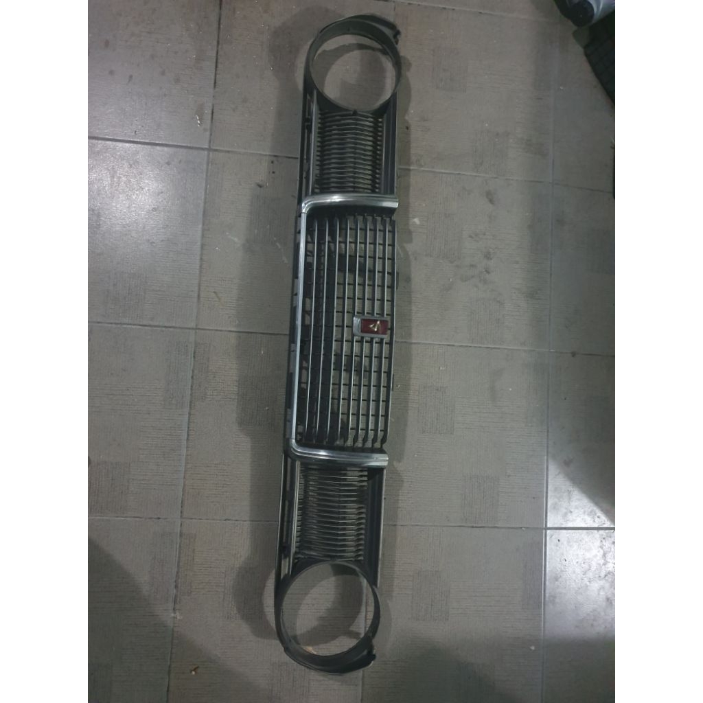 Grill Corolla Sprinter XL KE60 KE30 KE35 1974 sd 1979 Original