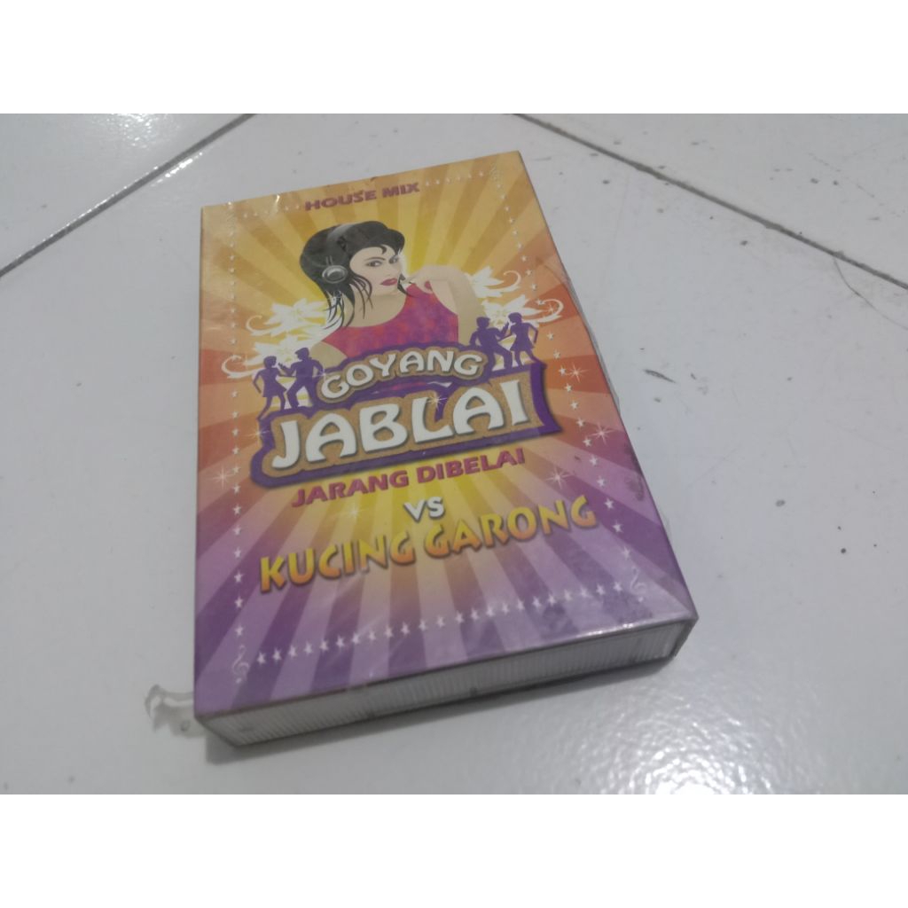 Kaset Pita House Mix Goyang Jablaii Jarang Dibelai Kucing Garong