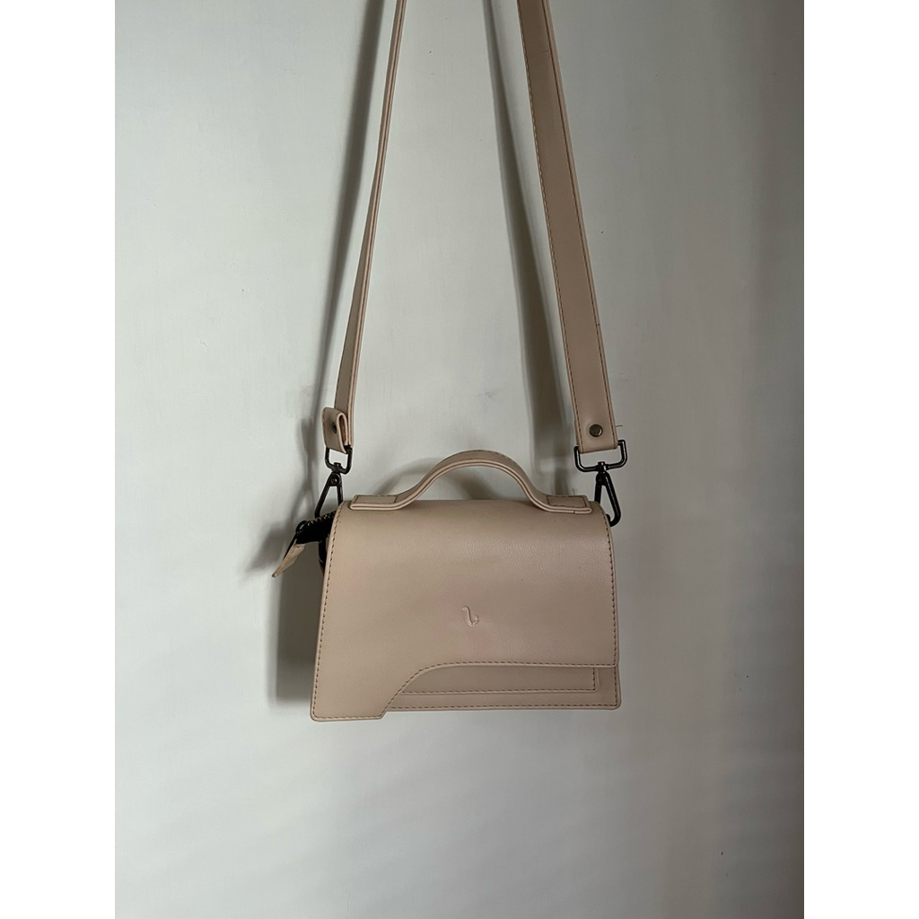 [Preloved] LEVAYA Livia Bag - Cream - Tas Wanita