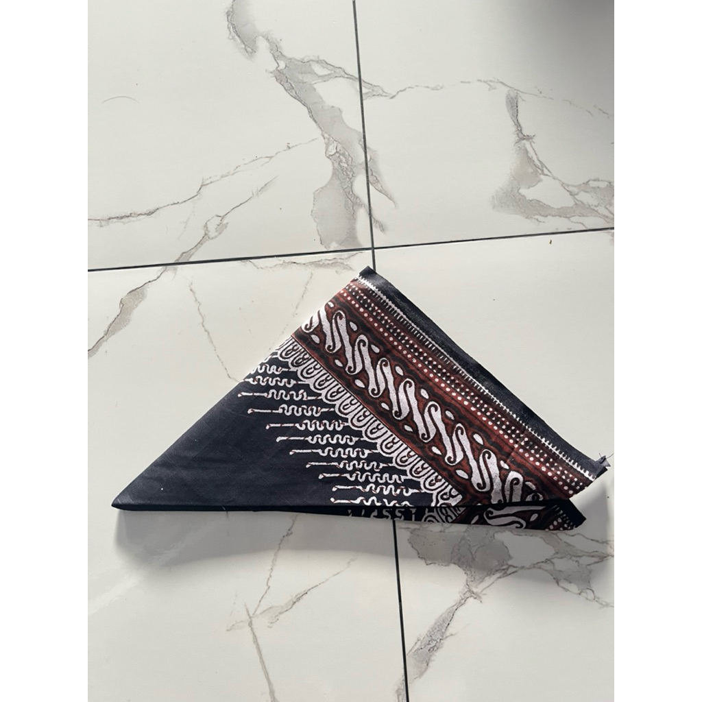 udeng ikat segitiga/udeng jaranan/udeng halus