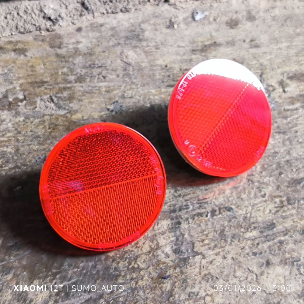 sepasang reflector bumper belakang original veloz/ new altis 2010