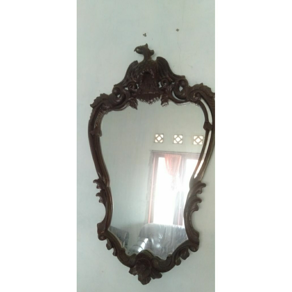 cermin ukir jati motif garuda