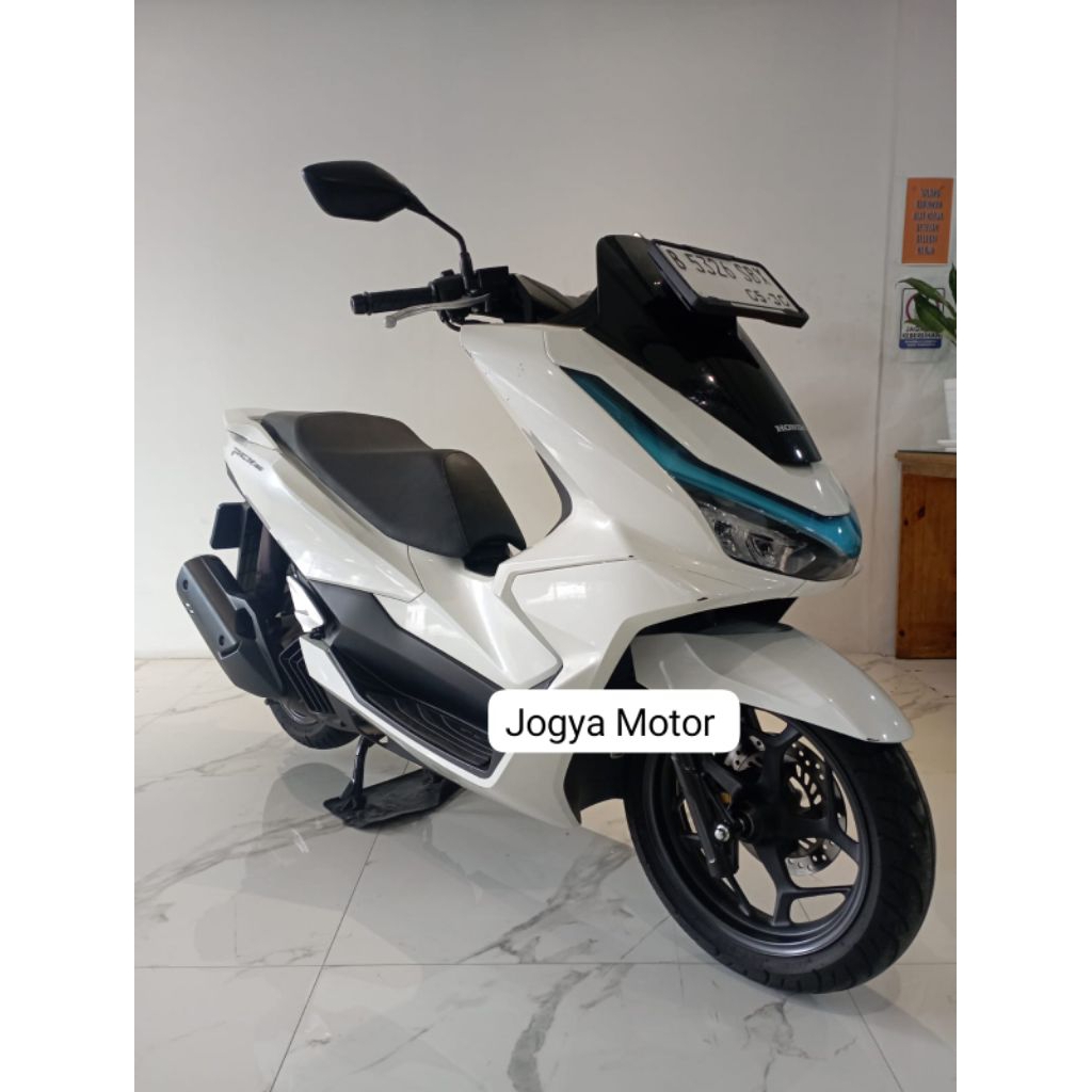 Honda PCX 160 CBS th 2025 - Motor second rasa baru