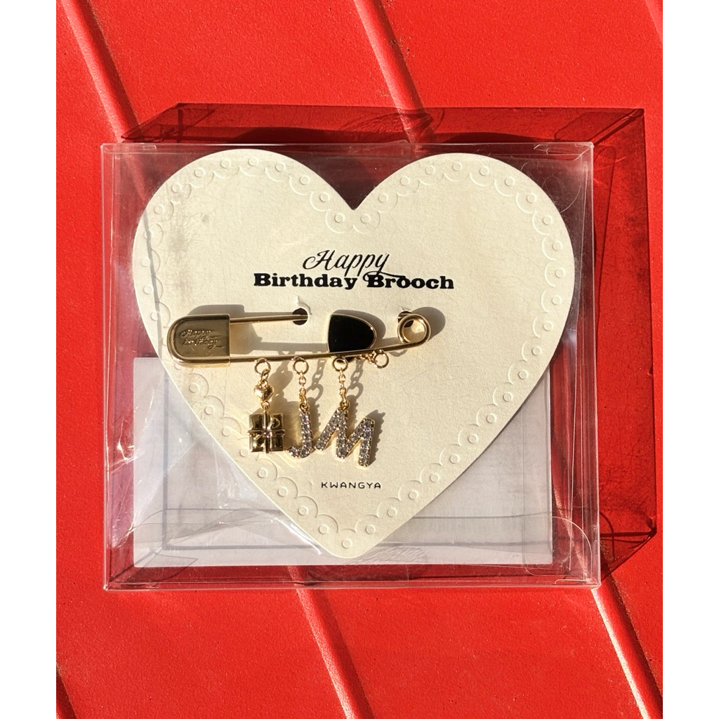 Birthday Brooch Karina Aespa MD Birthday SM Merchandise Aespa