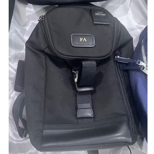 PL3302 TM Woodland Sling Black