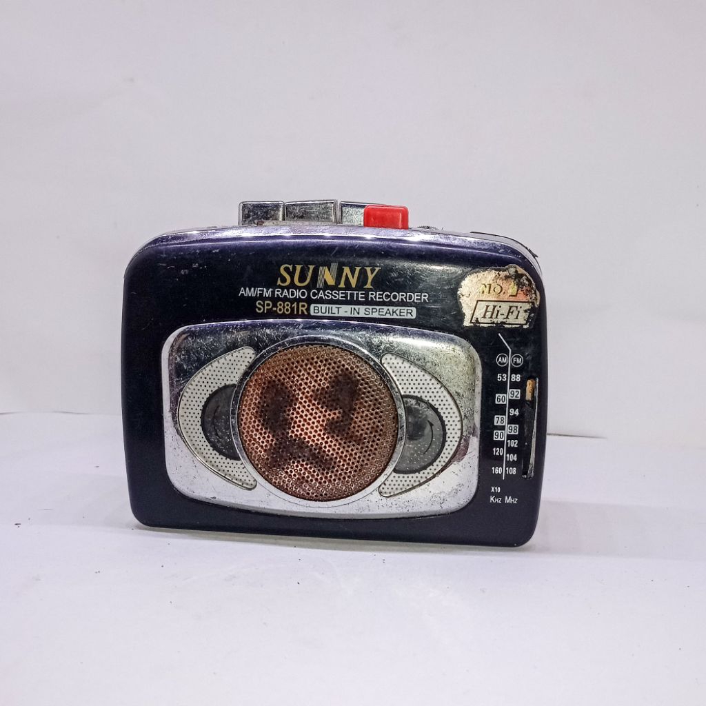 Walkman Radio Kaset Jadul Sunny SP-881R Vintage NO TEST Gambling Properti Foto Retro Tape Koleksi An