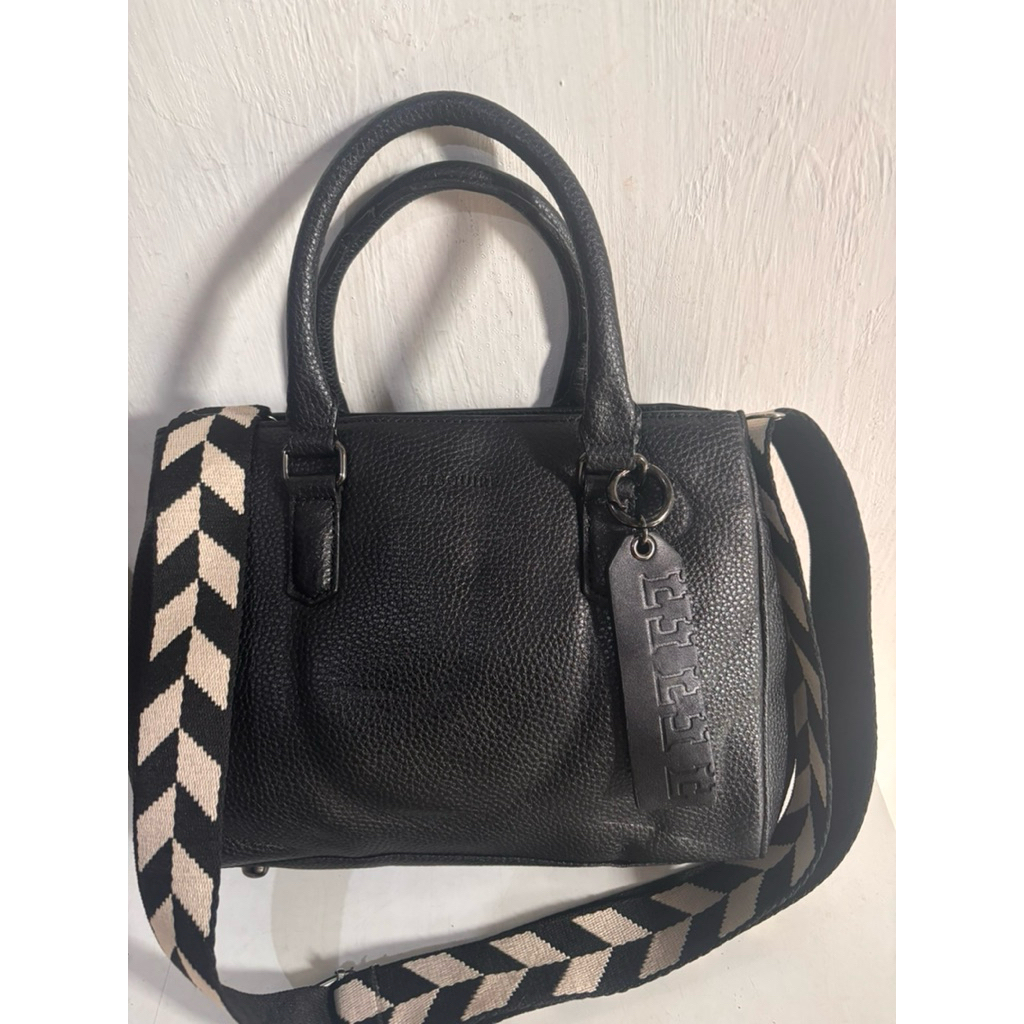 Hand Bag Leather Esquire